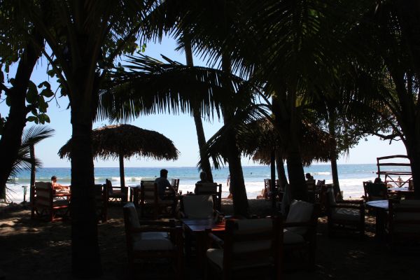 lunch met uitzicht op het strand